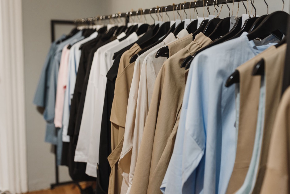 高定服裝系列展示，展現卡地亞在服飾領域的設計風格